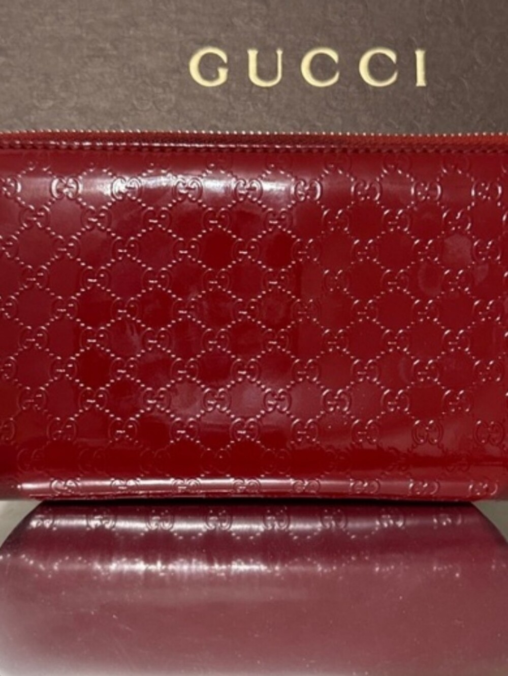 Gucci Glossy Red Embossed GG Patent Wallet/Pristine/ Gorgeous/No Callouts - Picture 2 of 6